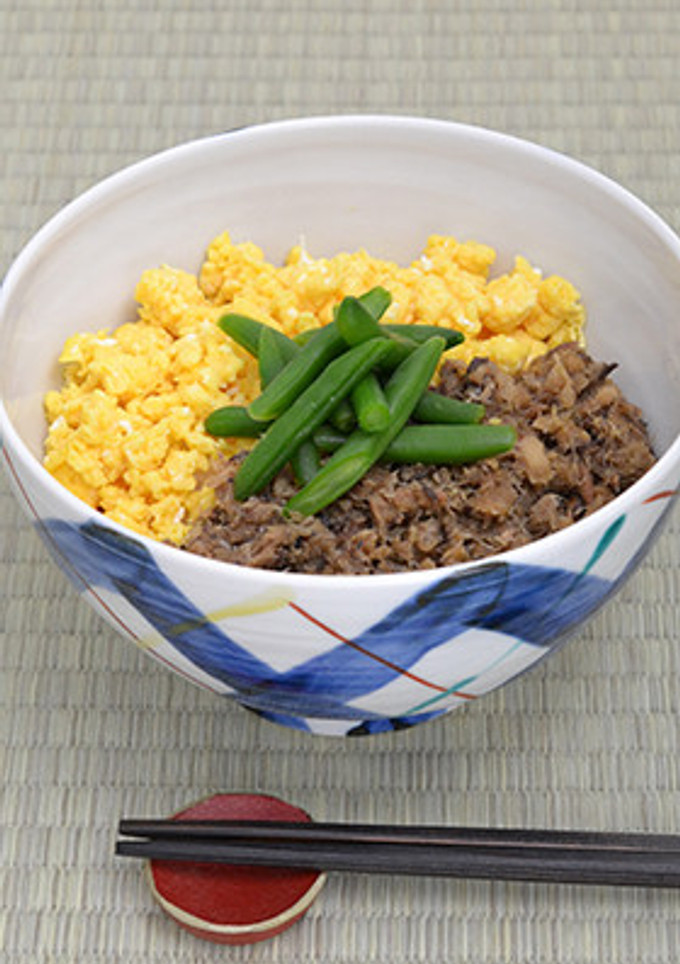 さばの缶詰（水煮）そぼろ丼（三色丼）卵入-レシピのメイン写真