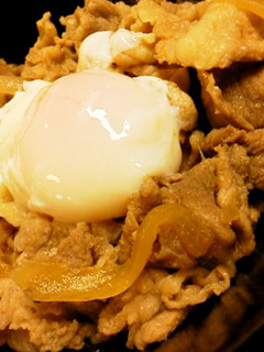 夕食ランチに☆めんつゆでお手軽簡単♪豚丼-レシピのメイン写真