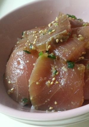 マグロの漬け丼 にんにくと生姜の風味♪-レシピのメイン写真