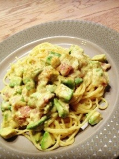 アボカドクリームパスタ♡カレー風味-レシピのメイン写真