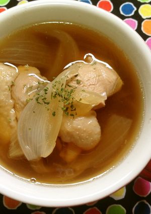 母の味！私の好きな鶏肉と玉ねぎのスープ♪-レシピのメイン写真