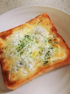 簡単朝食!チーズしらすトースト-レシピのメイン写真
