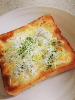 簡単朝食!チーズしらすトースト-レシピのメイン写真
