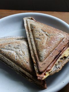 ランチに!醤油麹卵焼きのホットサンド-レシピのメイン写真