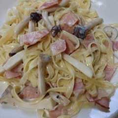 รูปของ 簡単きのこクリームパスタ❤フェットチーネ
