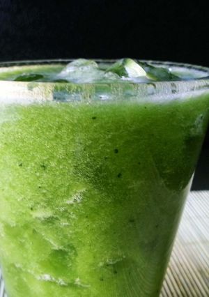 暑い夏に爽快!抹茶メロンジュース!-レシピのメイン写真