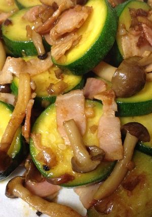 ズッキーニのにんにく醤油炒め-レシピのメイン写真