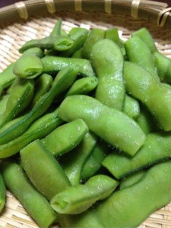 小料理屋さんの塩茹で枝豆-レシピのメイン写真
