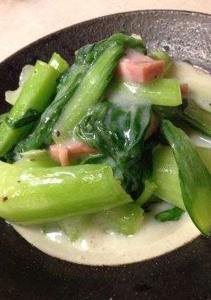 青梗菜とベーコンのクリーム煮-レシピのメイン写真