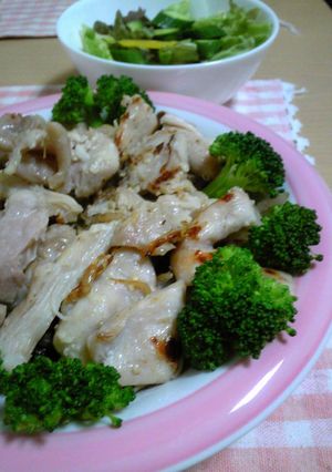 塩麹漬け鶏もも肉ともやしのフライパン蒸し-レシピのメイン写真
