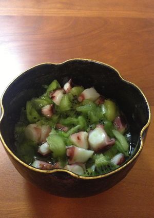 タコのキウイ和え-レシピのメイン写真