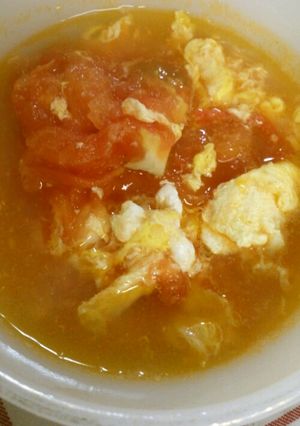 朝食にも！トマトと卵のシンプルスープ-レシピのメイン写真