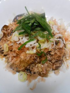 茄子焼き・味ぽんからめのかつおぶしのせ-レシピのメイン写真