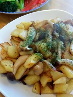 ★じゃがいもとしめじのバター醤油炒め★-レシピのメイン写真