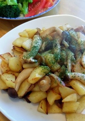 ★じゃがいもとしめじのバター醤油炒め★-レシピのメイン写真