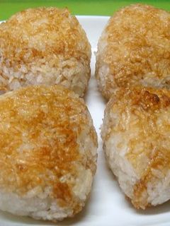 我が家の定番*焼きおむすび-レシピのメイン写真