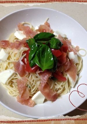 トマトとバジルの冷製パスタ★とっても簡単-レシピのメイン写真