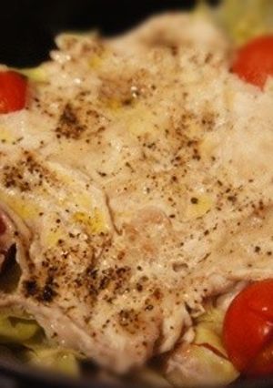 ストウブde蒸し豚×キャベツ　ソースは-レシピのメイン写真