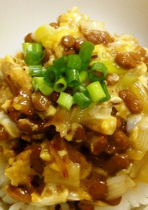 納豆嫌いのこどもにも☆納豆の卵とじ丼-レシピのメイン写真
