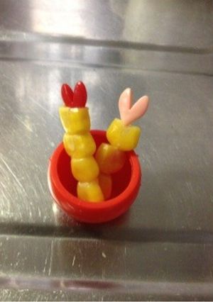 お弁当の隙間埋めに☆簡単コーンの串刺し-レシピのメイン写真