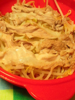 レンジで超簡単!豚肉ともやしの蒸ししゃぶ-レシピのメイン写真