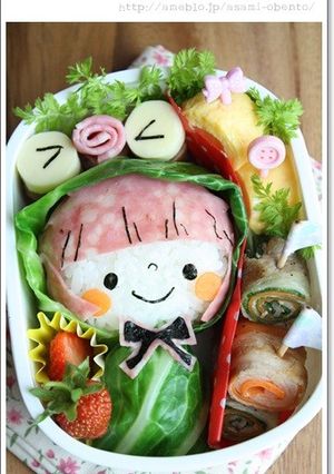 キャラ弁＊梅雨弁♪レインコートの女の子-レシピのメイン写真