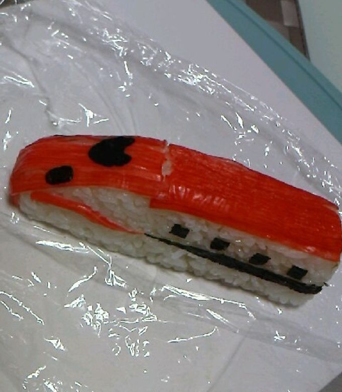 お弁当に☆E6系スーパーこまちおにぎり☆ by そうジロー