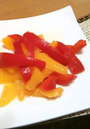 レンジで簡単!りんご酢でパプリカピクルス-レシピのメイン写真