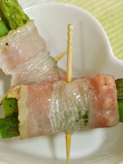 電子レンジでベーコンのアスパラ巻き-レシピのメイン写真
