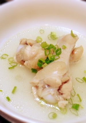 煮込むだけで本格味！超簡単手羽元スープ-レシピのメイン写真