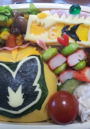 キョウリュウジャー ゴールド キャラ弁-レシピのメイン写真