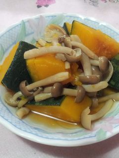 カボチャとしめじの煮物-レシピのメイン写真