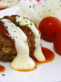 濃厚☆クリチソースのハンバーグ-レシピのメイン写真