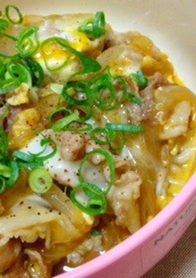 豚コマ肉と玉ねぎの卵とじ丼-レシピのメイン写真