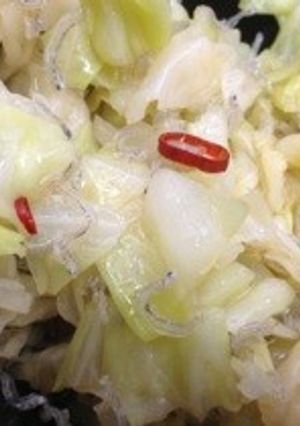 夏にあっさり簡単キャベツとじゃこの酢の物-レシピのメイン写真