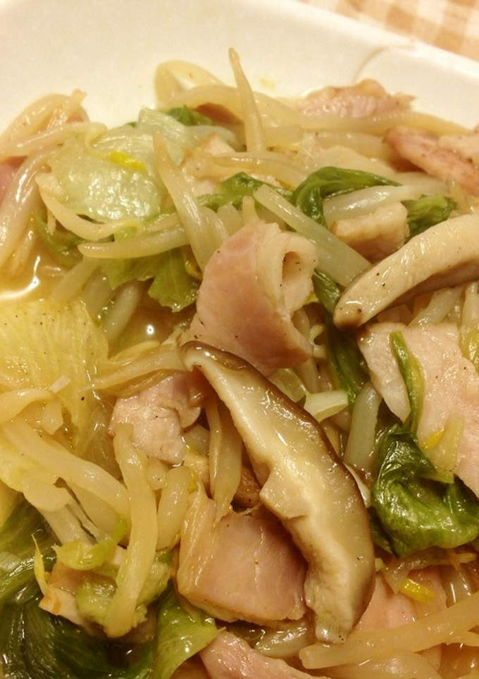 簡単♪もやしとレタスのシャキシャキ炒め-レシピのメイン写真