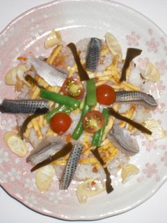 コノシロのチラシ寿司と骨せんべい-レシピのメイン写真