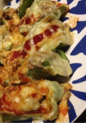 ピーマンの肉詰め(ピザ風)-レシピのメイン写真