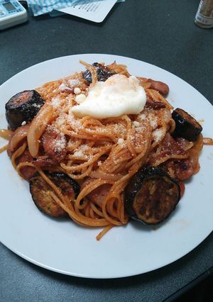 なすと温泉卵のナポリタン-レシピのメイン写真