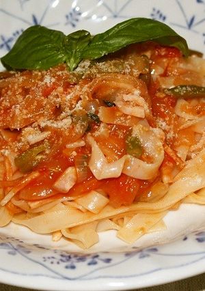熟したトマトを使ってナポリタン-レシピのメイン写真