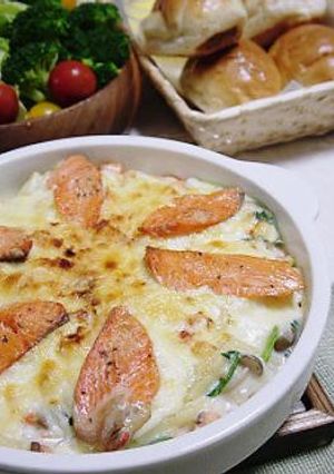 サーモンとほうれん草のグラタン-レシピのメイン写真