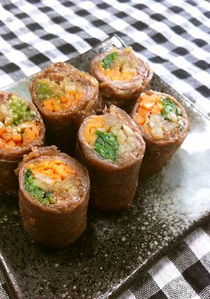 牛肉の野菜巻き（ごぼう・人参・豆苗）-レシピのメイン写真
