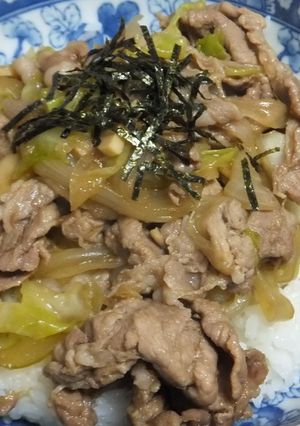 キャベツ・玉ねぎ・キノコ入り豚丼-レシピのメイン写真