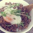 めっちゃ簡単!カフェ風納豆と挽肉炒め丼