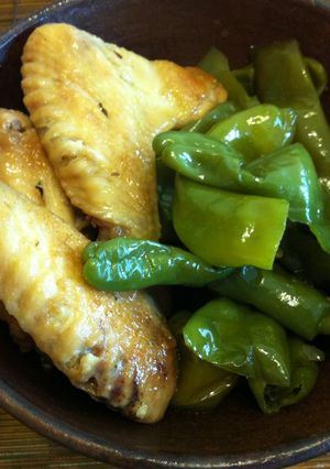 夏の青味！手羽先と青唐辛子の炒煮-レシピのメイン写真