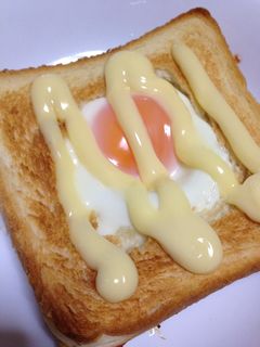 目玉焼きトースト-レシピのメイン写真