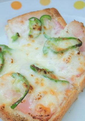 ベーコンピザトースト-レシピのメイン写真