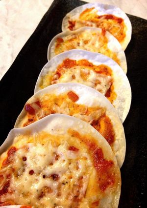 餃子の皮☆子供喜ぶ簡単ピザ煎餅おやつまみ-レシピのメイン写真