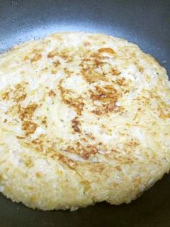 お鍋の残りで...そうめんお焼き-レシピのメイン写真
