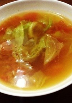 トマトとレタスのコンソメスープ-レシピのメイン写真